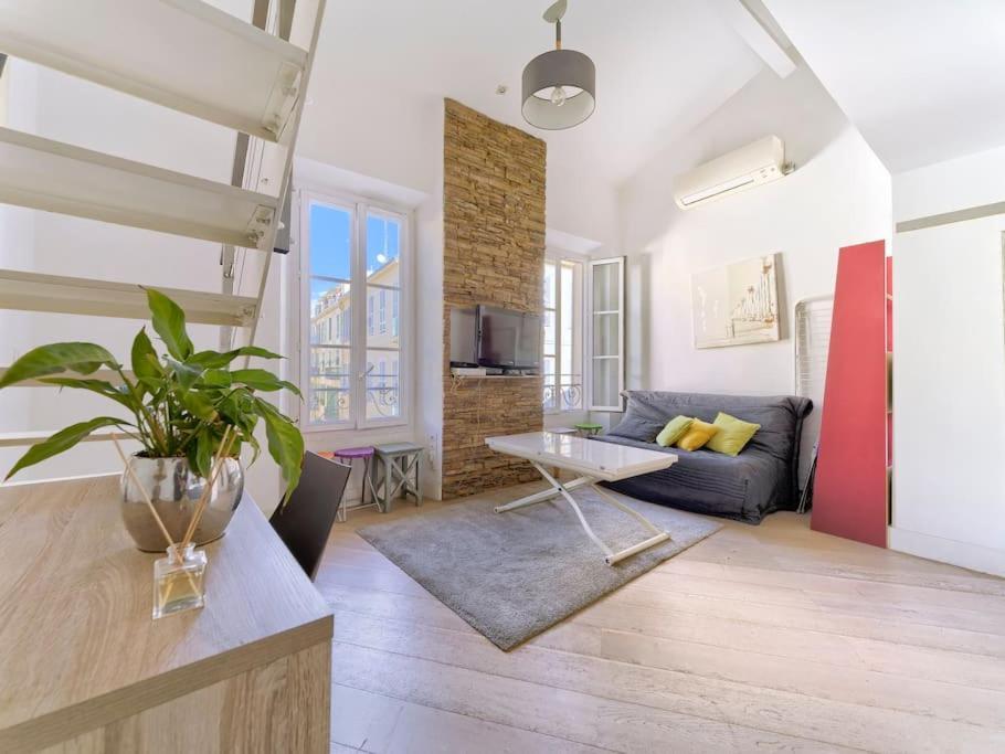 Appartamento Cosy Duplex, Hyper Centre, Wifi,air Conditionner Nizza